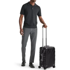 TUMI 19 Degree Frame Intl Wheel C/O black texture
