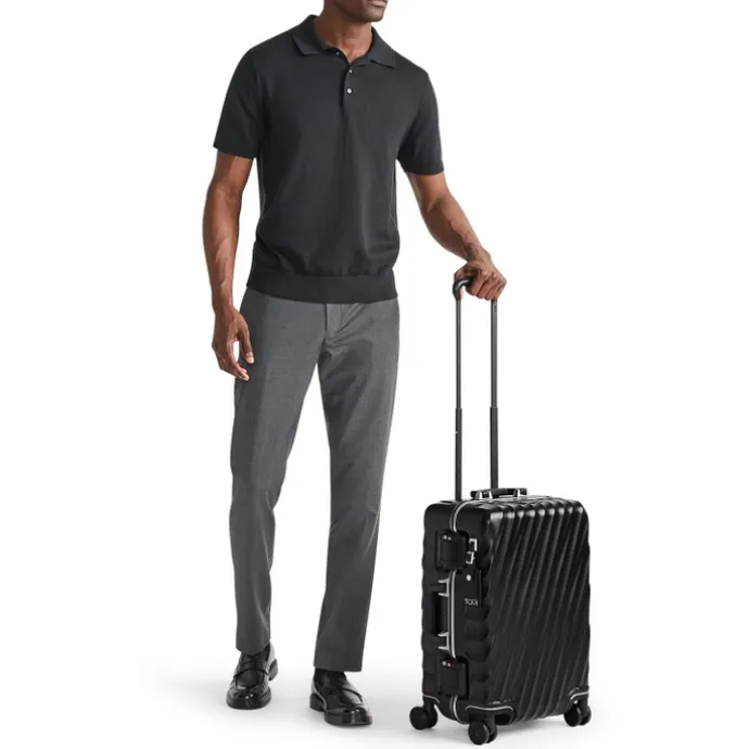 TUMI 19 Degree Frame Intl Wheel C/O black texture