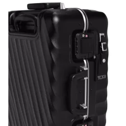 TUMI 19 Degree Frame Intl Wheel C/O black texture