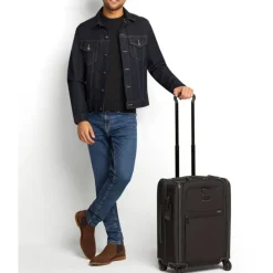 TUMI Alpha Continental Dual Access 4 Wheeled Carry-On black