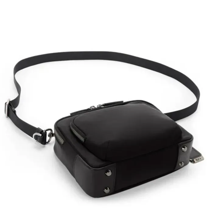 TUMI Voyageur Teghan Crossbody black/gunmetal