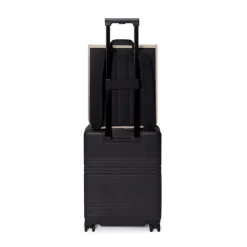 Ucon Acrobatics Kumo Medium Lotus Infinity sand