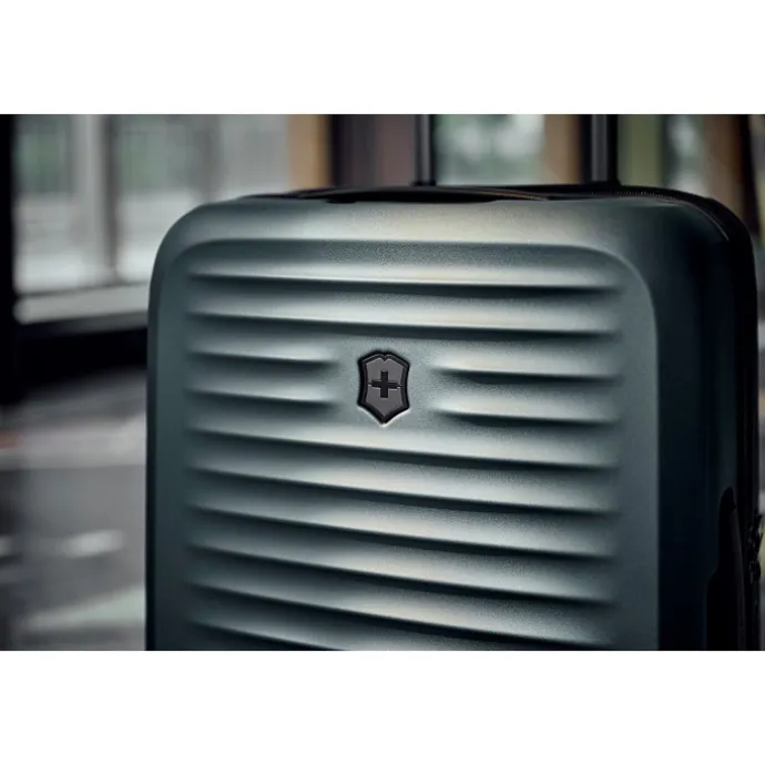 Victorinox Airox Advanced Large Case stone white